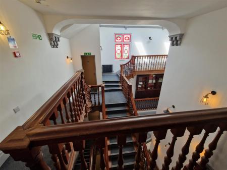 WhatsApp Image 2025-04-11 at 14.50.04_2828a46d.jpg