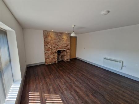 WhatsApp Image 2025-04-11 at 14.50.05_02d14537.jpg