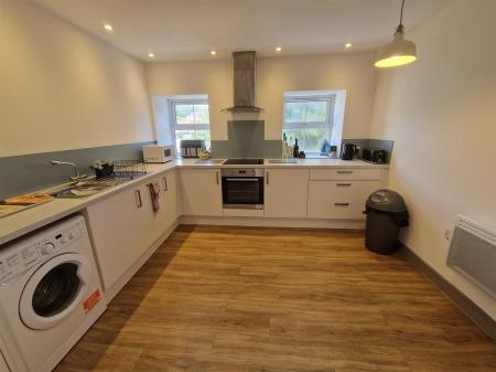 WhatsApp Image 2025-06-11 at 16.04.01_5501eb2b.jpg