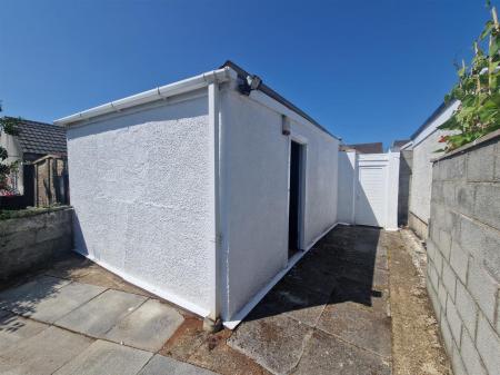 WhatsApp Image 2025-06-19 at 14.05.21_c79715a6.jpg