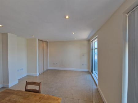 WhatsApp Image 2025-06-30 at 15.32.56_2b489eaf.jpg