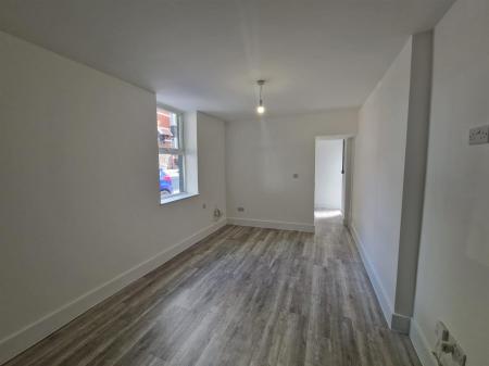 WhatsApp Image 2025-07-07 at 15.25.58_64dd8140.jpg