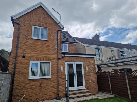 WhatsApp Image 2025-07-09 at 15.24.09_857e9099.jpg