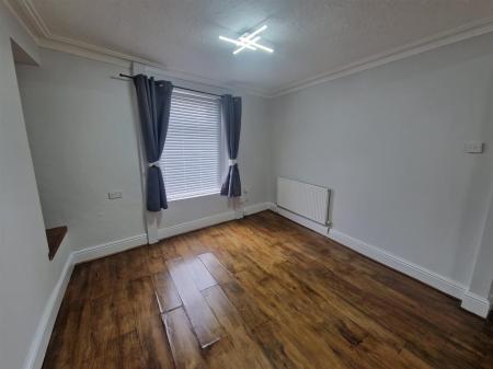 WhatsApp Image 2025-08-20 at 14.52.18_5c47f7c9.jpg