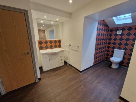 WhatsApp Image 2025-09-17 at 14.49.19_c98b1642.jpg