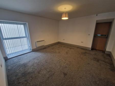 WhatsApp Image 2025-09-17 at 14.57.28_b1128723.jpg