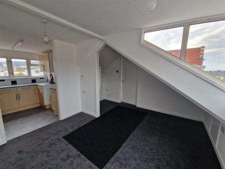 WhatsApp Image 2025-10-02 at 16.25.07_0d10f17d.jpg