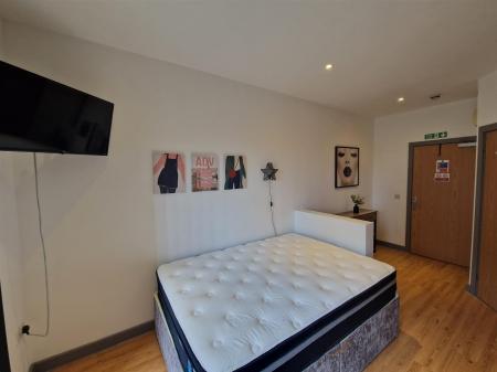 WhatsApp Image 2025-11-11 at 14.20.39_e92852d5.jpg