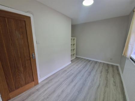 WhatsApp Image 2025-10-06 at 14.01.24_2a49e7e1.jpg