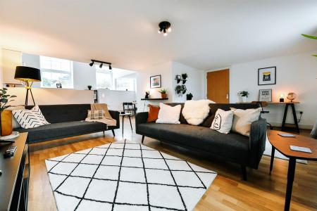 iNNOVATIONphotography-propert-airbnb-photographer-