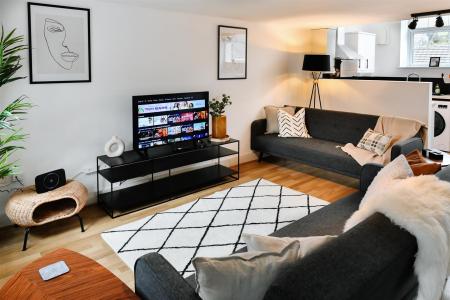 iNNOVATIONphotography-propert-airbnb-photographer-