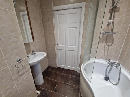 WhatsApp Image 2025-11-26 at 13.59.13_204fa393.jpg