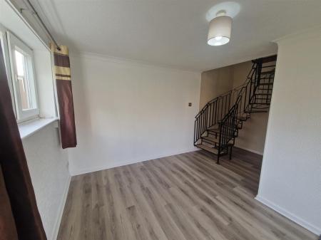 WhatsApp Image 2025-12-02 at 12.56.01_a561c3f9.jpg