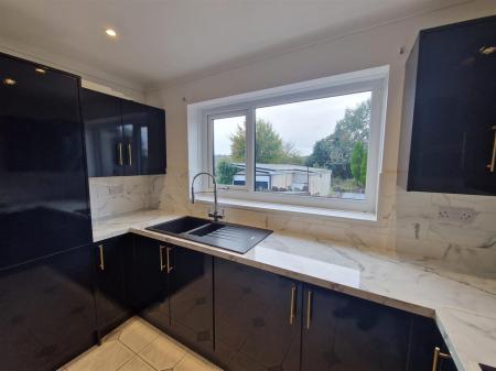 WhatsApp Image 2025-10-31 at 14.08.41_6d26d180.jpg