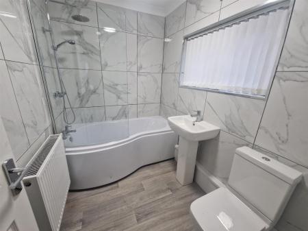 WhatsApp Image 2025-12-17 at 15.06.26 (1).jpeg