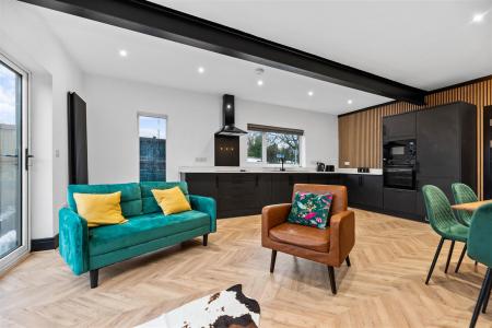 Open Plan Kitchen/Living Area