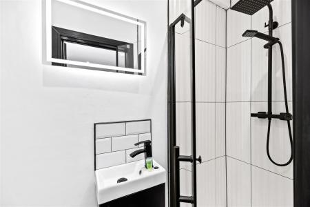 En-Suite One