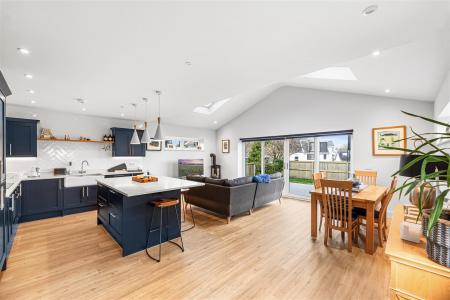 Open Plan Kitchen/Living Area