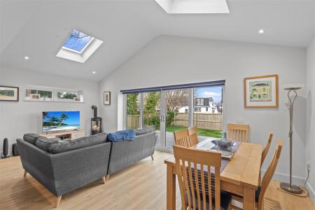 Open Plan Kitchen/Living Area