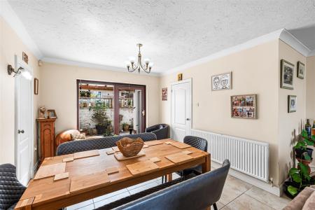 Living/Dining Room