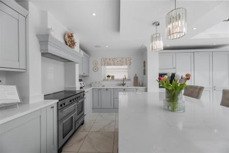 Kitchen/Family Room