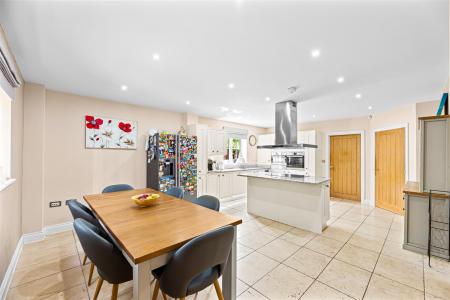 Kitchen/Dining Room