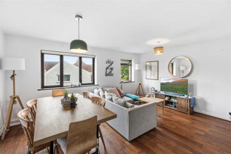 Living/Dining Room