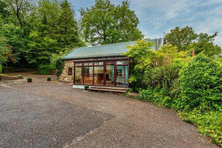 Poolhouse/Bar