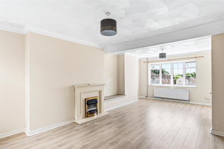 Living/Dining Room