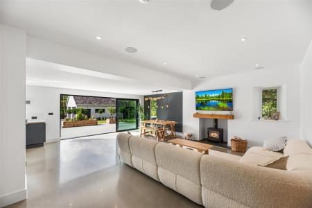 Open Plan Living/Dining Room