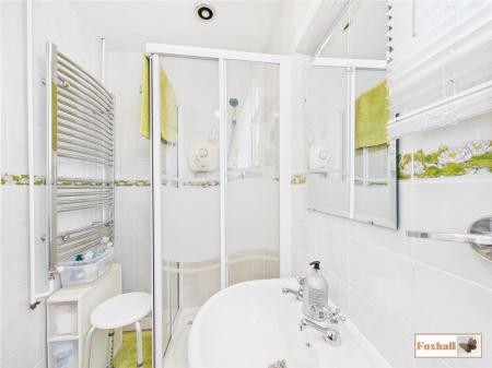 Shower Room / Cloakroom