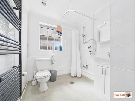 Wet Room Style Shower Room