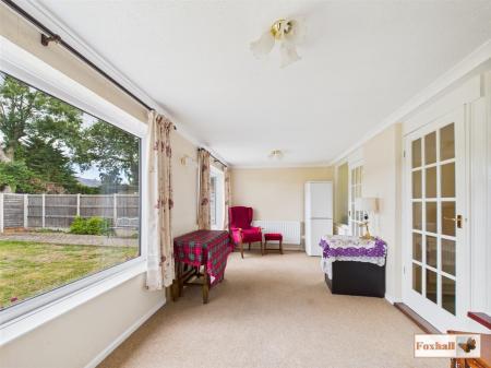 Sitting Room/Dining Room