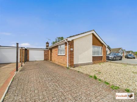 Front Garden & Garage