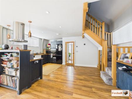 Kitchen / Dining / Lounge Area