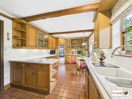 Kitchen/Breakfast Room