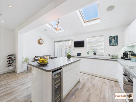 Kitchen / Dining & Family Area