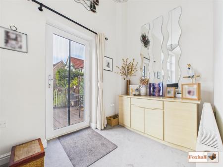 Kitchen / Dining Area