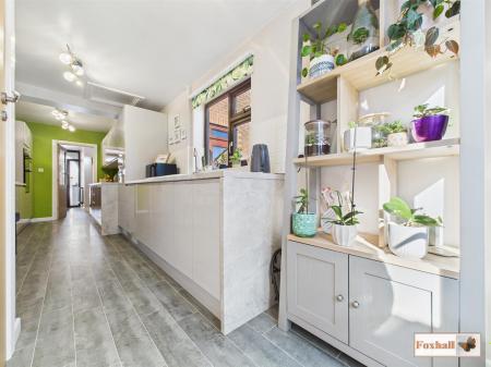 Kitchen / Breakfast Room