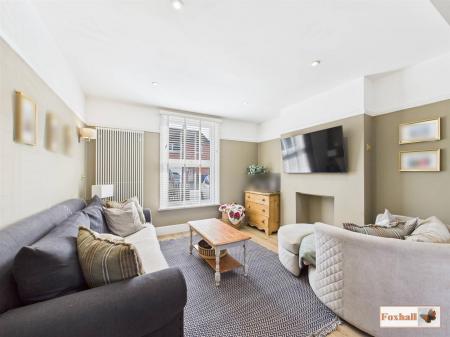 Lounge / Dining Room