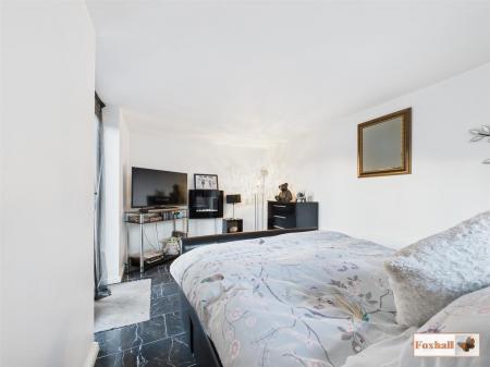 Outbuilding / Snug/Office/Study