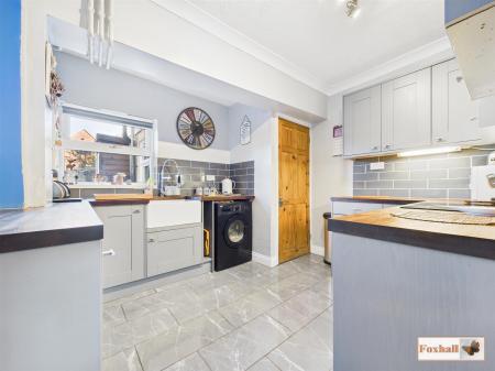 Open Plan Kitchen / Dining Area