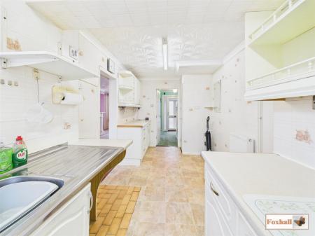 Kitchen / Breakfast Room