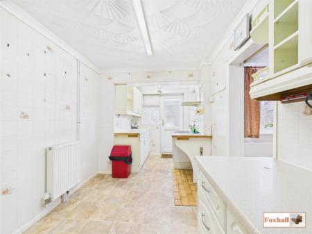 Kitchen / Breakfast Room