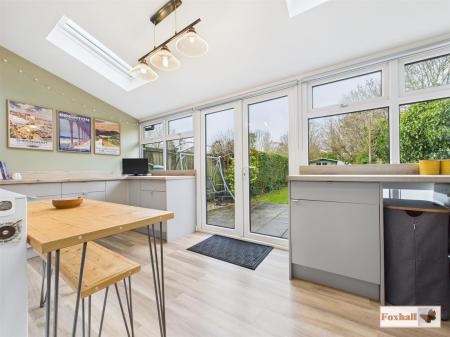 Sunroom/Kitchen/Breakfast Room