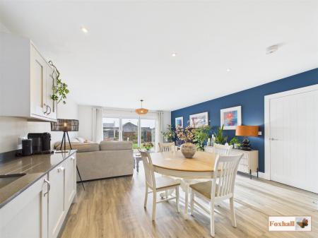 Lounge / Kitchen / Diner