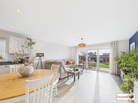 Lounge / Kitchen / Diner