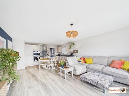 Lounge / Kitchen / Diner