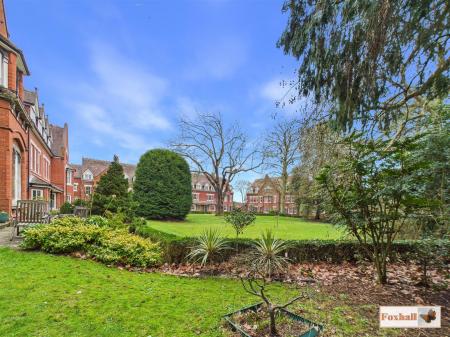Communal Gardens, Storage and Parking