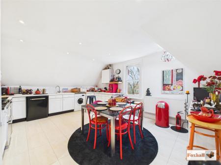 Kitchen / Breakfast Room